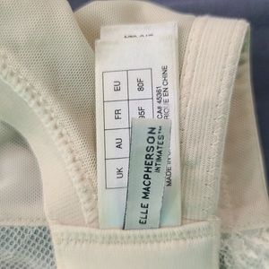 Elle Macpherson bra 36F